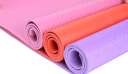 TPE Yoga Mats ဘာကြောင့် လူကြိုက်များလာတာလဲ။ ၎င်းတို့၏ အားသာချက်များ ခွဲခြမ်းစိတ်ဖြာခြင်း | ထိပ်တန်း TPE ထုတ်လုပ်သူ TPE Yoga Mats ဘာကြောင့် လူကြိုက်များလာတာလဲ။ ၎င်းတို့၏ အားသာချက်များ ခွဲခြမ်းစိတ်ဖြာခြင်း | ထိပ်တန်း TPE ထုတ်လုပ်သူ